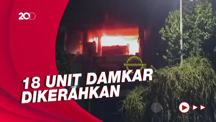Kebakaran Melahap Rumah Sehat BAZNAS di Jaksel