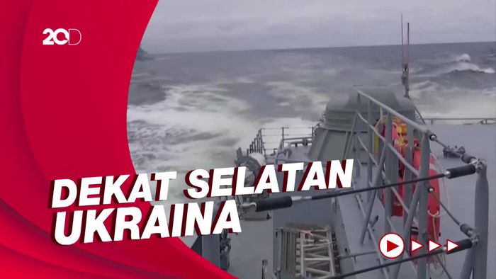 Angkatan Laut Rusia Unjuk Kekuatan di Laut Hitam