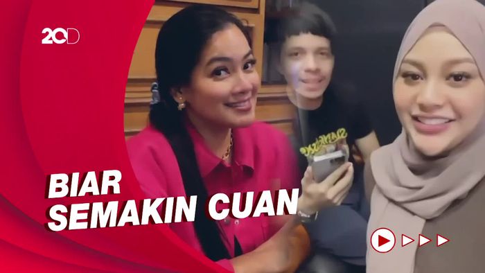 Atta-Aurel Beri dukungan ke Mertua: ASIX To The Moon
