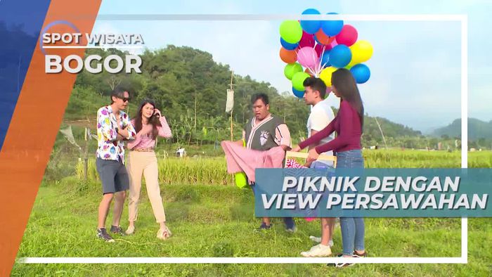 Piknik di Persawahan Berlatar Pegunungan Hijau ala Bogor