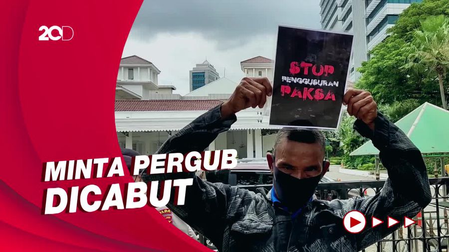 Pakai Pergub Ahok untuk Menggusur, Anies Diprotes Warga