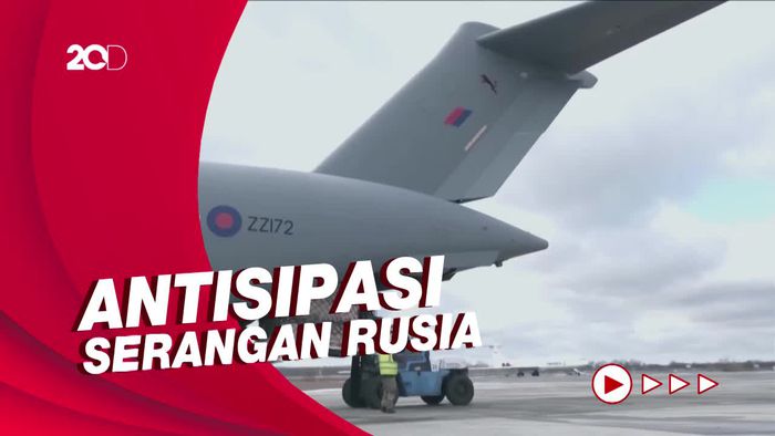Inggris Kirim Bantuan Perlengkapan Senjata ke Ukraina