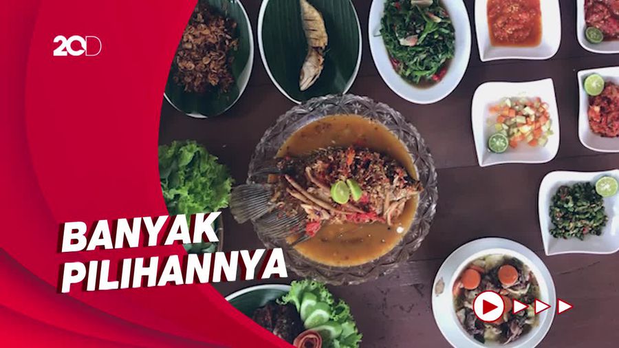 Nikmatnya Menyantap Aneka Seafood Sambil Nongkrong di Saung