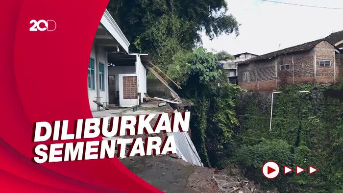 Bangunan PAUD-TK di Boyolali Kota Rusak Akibat Longsor