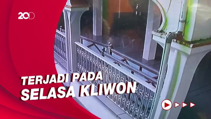 Cerita Marbot soal Viral Pembatas Saf Salat Masjid Grabag Geser Sendiri