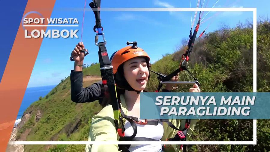 Sensasi Melayang-layang di Udara Bermain Paragliding, Lombok