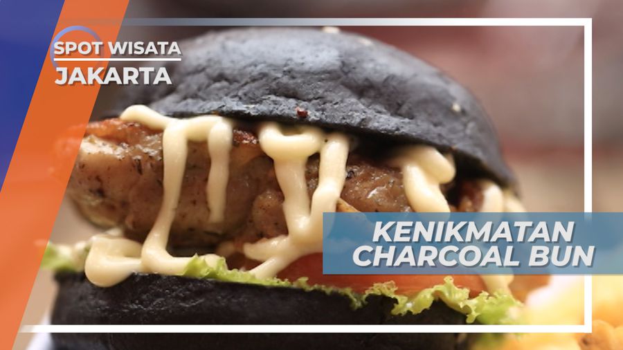 Charcoal Bun, Burger Lezat Dengan Warna Unik, Jakarta