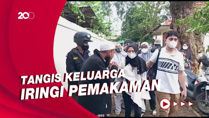 Kepergian Dorce Gamalama yang Menyisakan Duka Mendalam