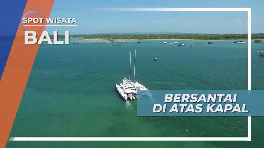 Bersantai di Atas Yacht Mewah, Menikmati Bali dari Lautan