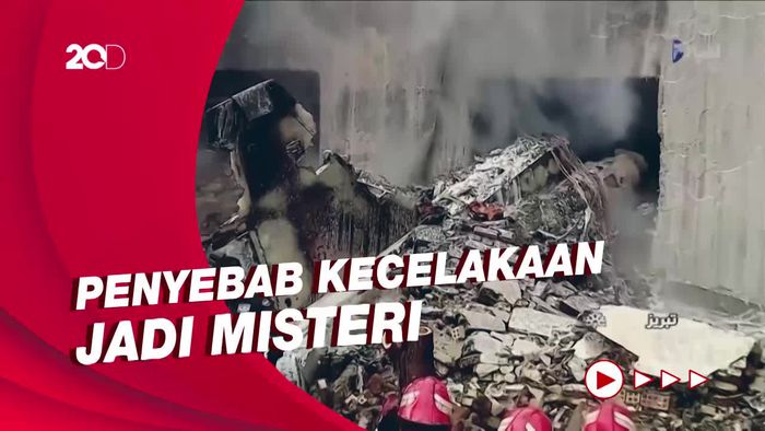 Pesawat Tempur Militer Iran Jatuh di Tengah Kota Tabriz