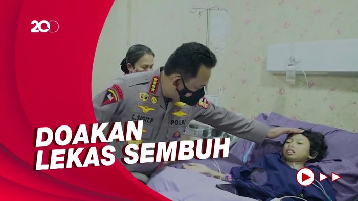 Penuhi Janji, Kapolri Jenguk Sinta Penderita Tumor Tulang di RS Polri
