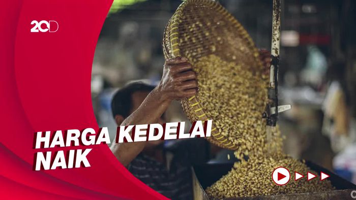 Pedagang Tahu-Tempe di Pasar Kosambi Bandung Mogok Jualan