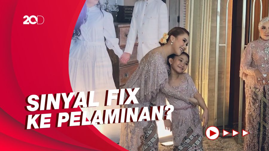 Ingin Menikah di 2023, Ayu Ting Ting Serahkan ke Ivan Gunawan