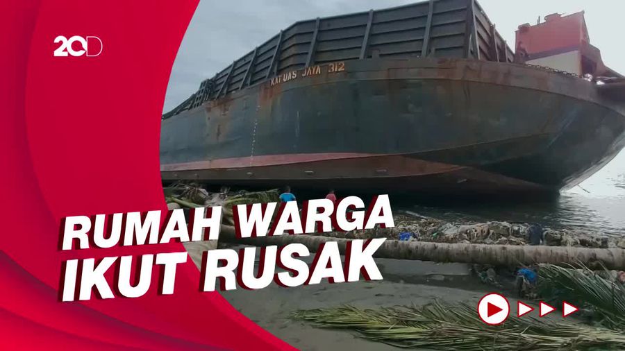 Tolong! Tongkang Terdampar di Palabuhanratu Rusak Ekosistem Pesisir