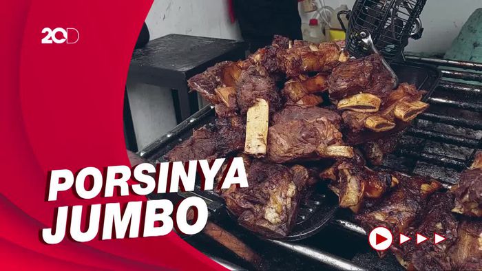 Mencicipi Iga Galabag yang Viral di Bandung