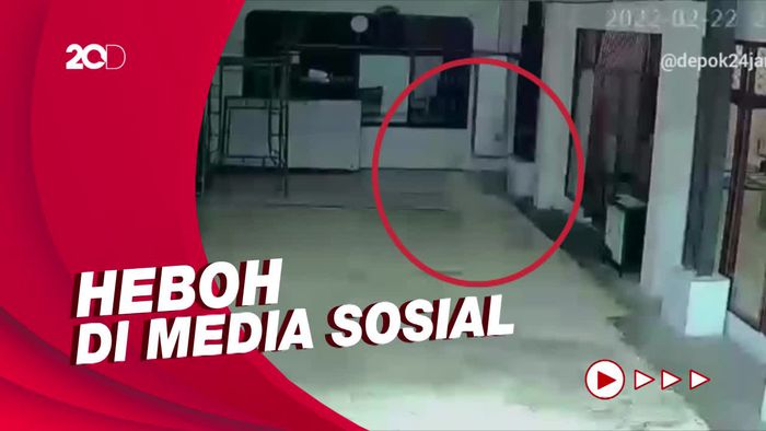 Penampakan Bayangan Putih Terekam CCTV di Masjid Depok