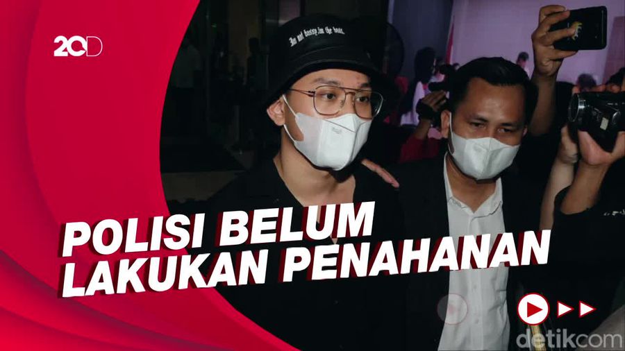 Diperiksa 7 Jam, Indra Kenz Resmi Jadi Tersangka!