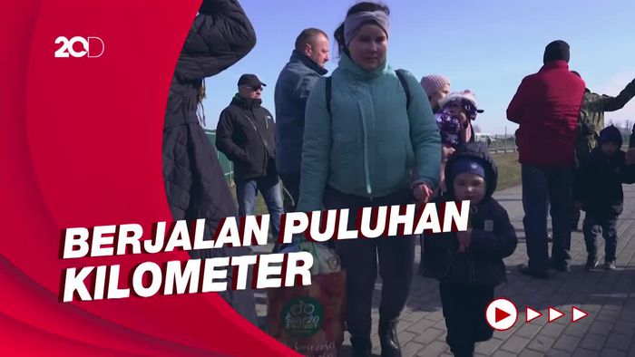 Sudah 120 Ribu Warga Ukraina Mengungsi ke Polandia, Ada yang Jalan Kaki