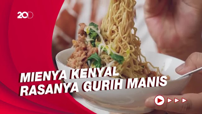 Bikin Laper: Rahasia Kenikmatan Mie Ayung di Jakarta Barat