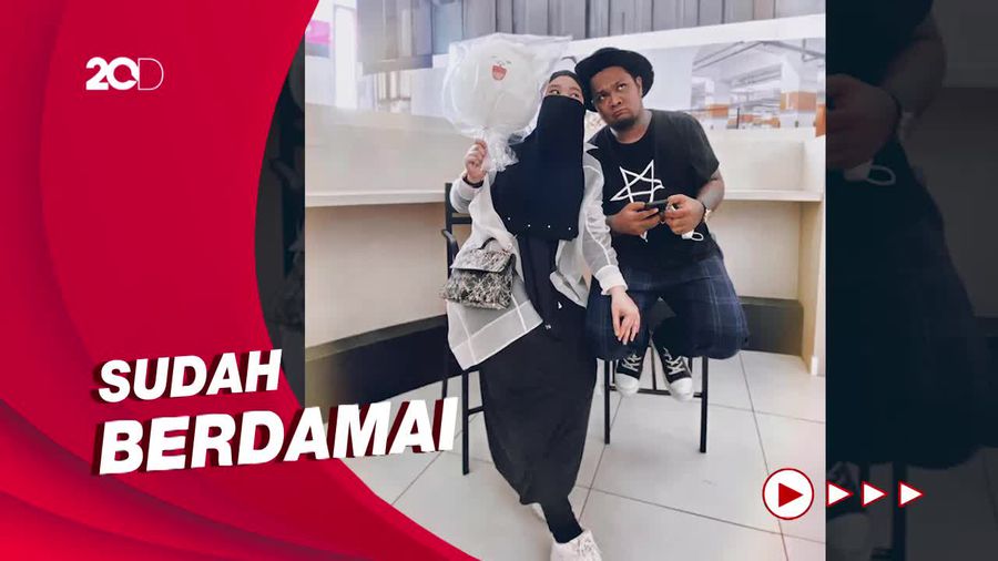 Istri Virgoun Maafkan Pacar ART-nya yang Sebar Fotonya Tanpa Hijab