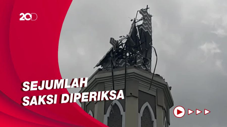 Polisi Selidiki Penyebab Ambruknya Menara Masjid di Tasikmalaya