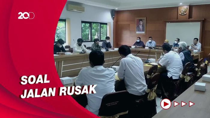 DPRD Bersurat ke RK Minta Segera Tangani Jalan Rusak di Cianjur Selatan