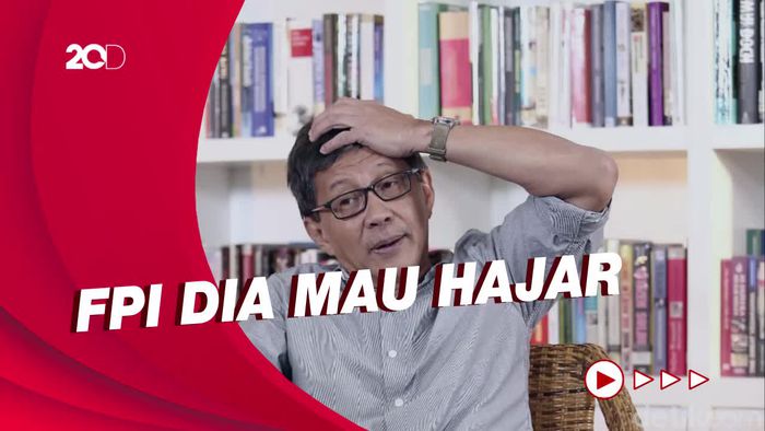 Rocky Gerung: Saya Tahu Dari Awal Munarman ini Perangainya Brutal