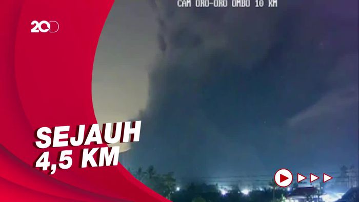 Penampakan Gunung Semeru Kembali Luncurkan Awan Panas Guguran