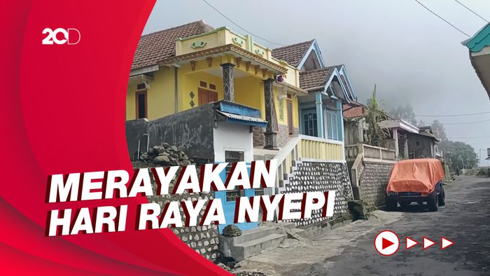 Warga Tengger Bromo Jalani Tapa Brata Penyepian dengan Khidmat