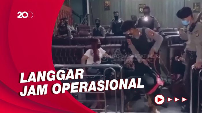 Kelabui Petugas dengan Pura-Pura Tutup, Cafe di Jaktim Digrebek!