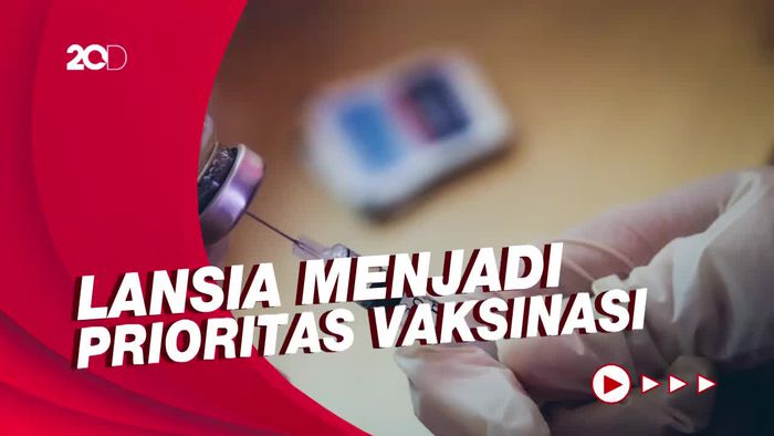 Mobilitas Meningkat dalam Sepekan, Luhut Minta Vaksinasi Ditingkatkan