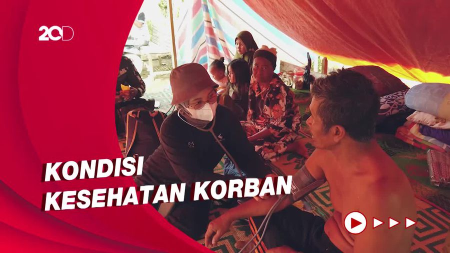 Tim CT Arsa Foundation Cek Kesehatan Korban Gempa Pasaman Barat