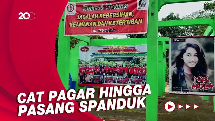 Jelang Haul, Penggemar Gotong Royong Bersihkan Makam Nike Ardilla