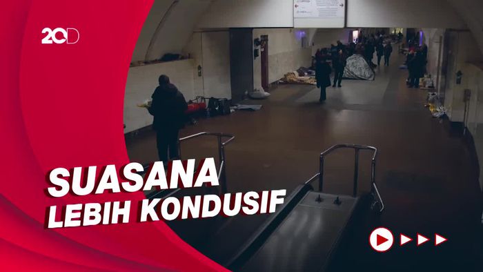 Situasi Terkini di Shelter Stasiun Kereta Bawah Tanah Kiev