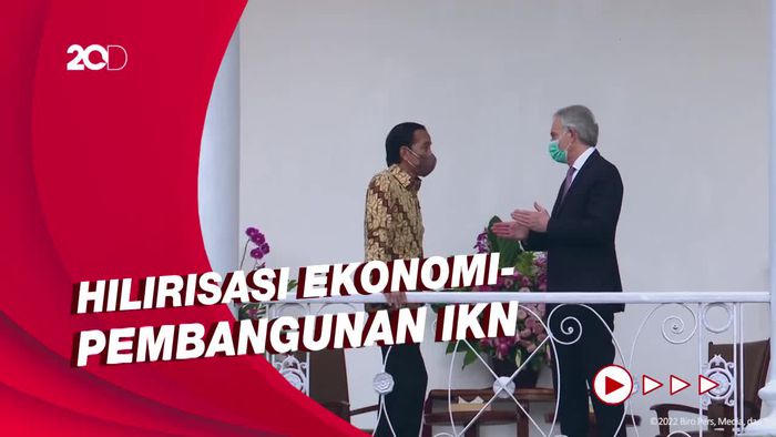 Tony Blair Puji Jokowi: Pembangunan di RI Sudah On The Right Track