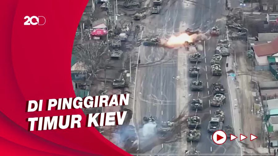 Detik-detik Konvoi Tank Rusia Dipaksa Mundur Pasukan Ukraina
