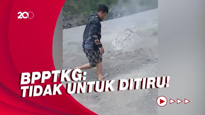 Nekat! Sekumpulan Pemuda Bermain Material Vulkanik Usai Erupsi Merapi