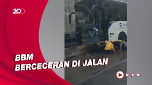 TransJ Tabrak Separator di Ciledug, Bahan Bakar Tumpah ke Jalan