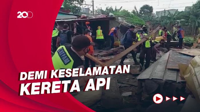 Ganggu Lintas Stasiun Tanjung Priok-Ancol, 326 Bangunan Liar Ditertibkan