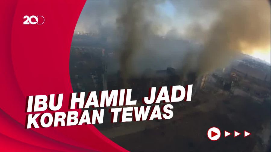 Penampakan Sisa-sisa Gempuran Rusia di Ukraina, Petugas Mulai Evakuasi