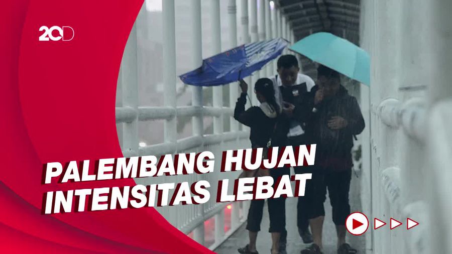 Sebagian Besar Indonesia Berpotensi Hujan, Jakarta & Surabaya Berawan
