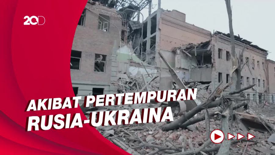Kerusakan Parah di Kota Okhtyrka Akibat Serangan Udara Rusia