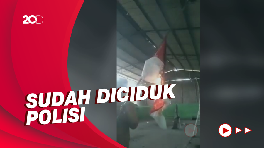 Heboh Perempuan di Karawang Bakar Bendera Merah Putih