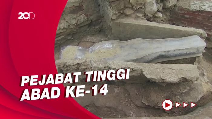 Arkeolog Temukan Sarkofagus Kuno di Bawah Katedral Notre-Dame Paris