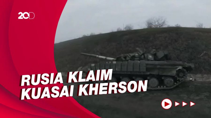 Kendaraan Perang Ukraina Hancur Berserakan di Kherson