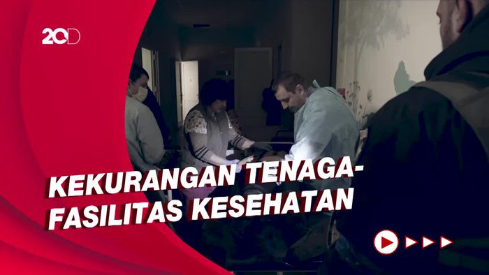 Pemandangan Mengerikan Nakes Ukraina Tangani Pasien Korban Perang