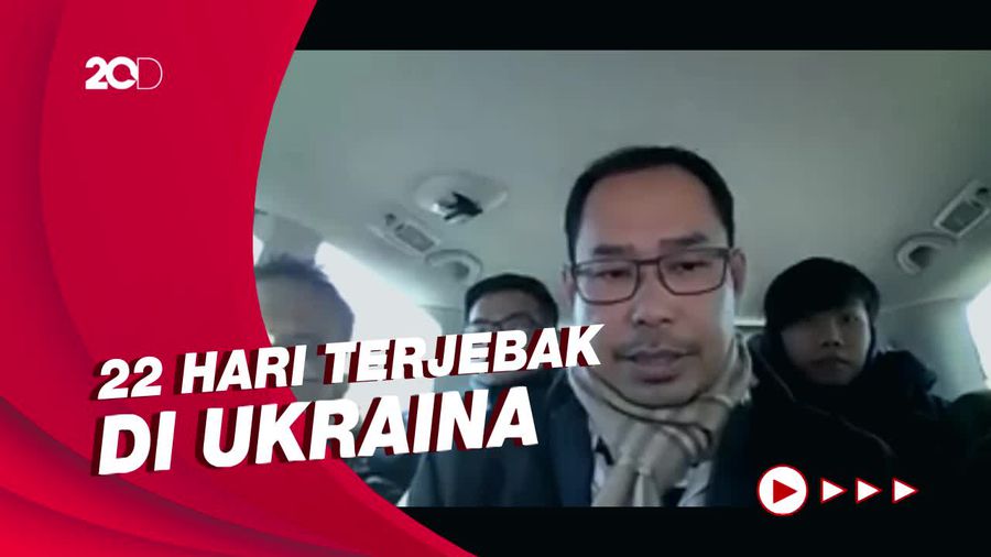 Wajah Tegang 9 WNI Usai Berhasil Dievakuasi Keluar Ukraina