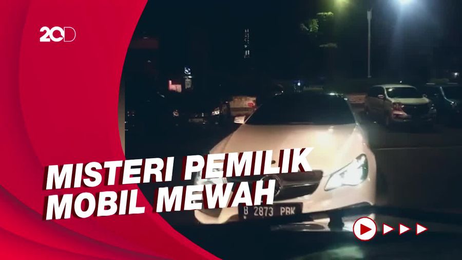 Siapa Pengemudi Mercy yang Halangi Ambulans Bawa Ibu Hamil