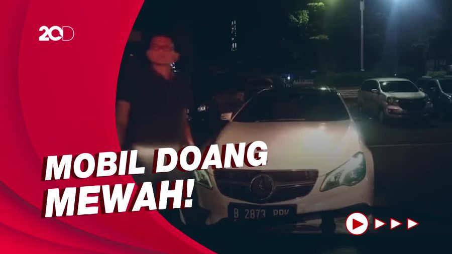 Ternyata Mobil Mercy yang Halangi Ambulans Nunggak Pajak!