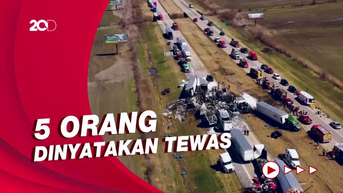 Penampakan TKP Kecelakaan Beruntun Libatkan 50 Mobil di AS